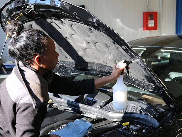 Professionelle Lackreinigung und Lackaufbereitung in Kempten - COB KFZ KOSMETIK